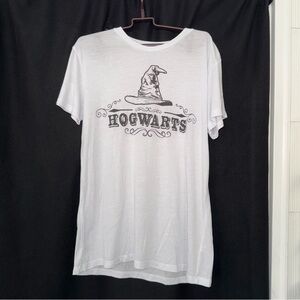 White Hogwarts Graphic T-Shirt